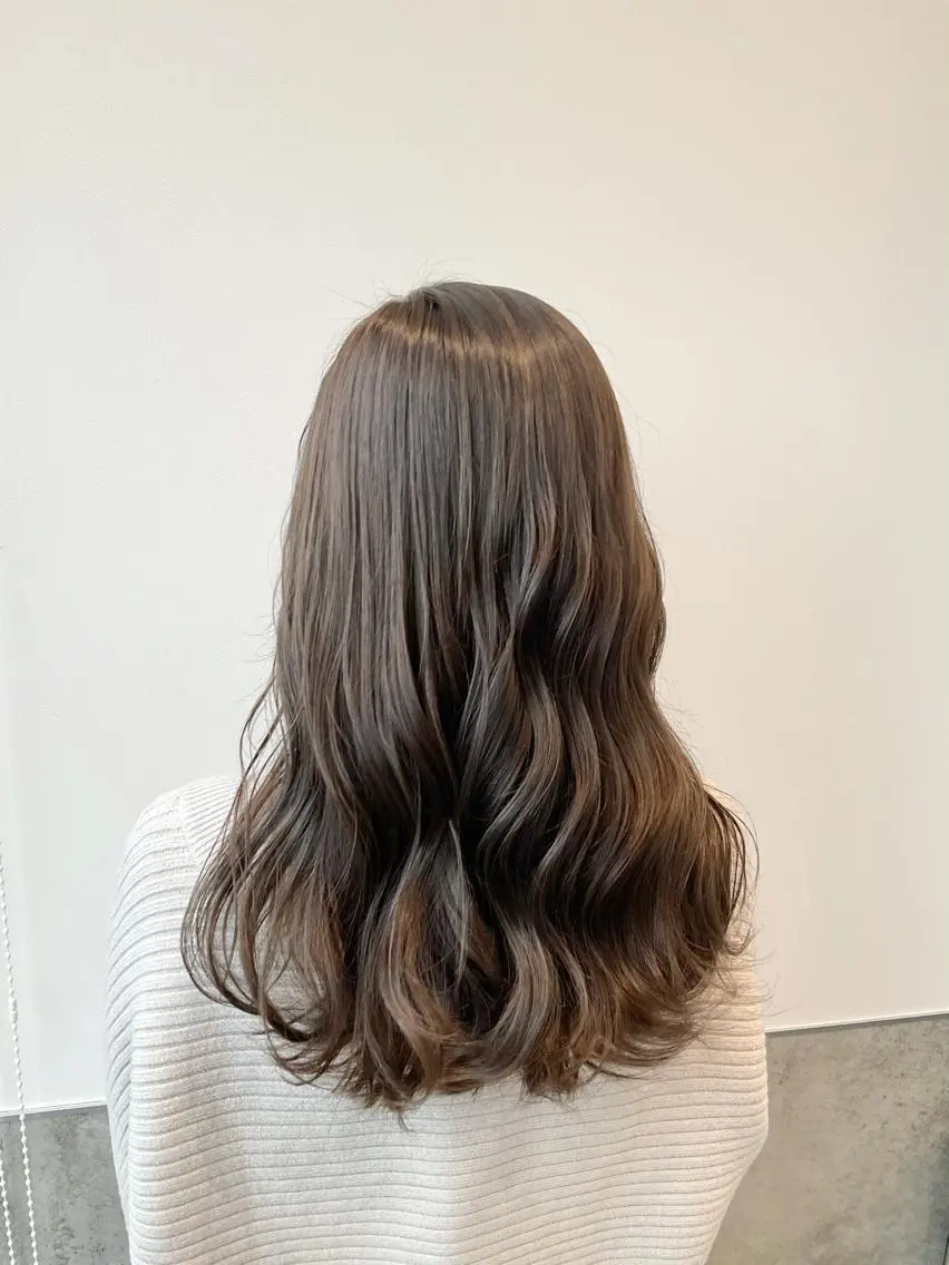 ロング カラー グレージュ ヘアカラー トリートメント ヘッドスパ ヘアセット yoshi ☆のヘアスタイル