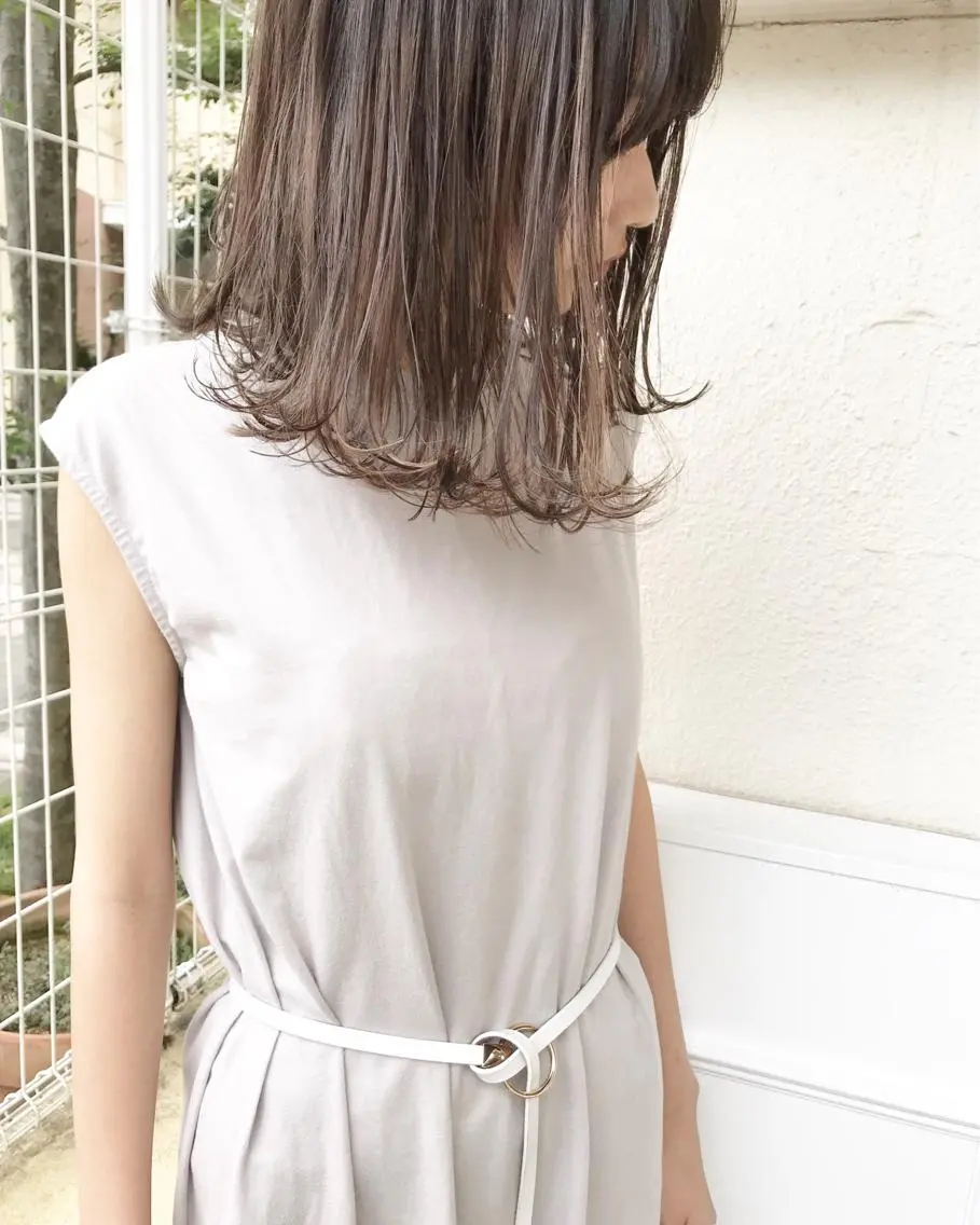 セミロング ハイライト Musiiik hairのヘアスタイル