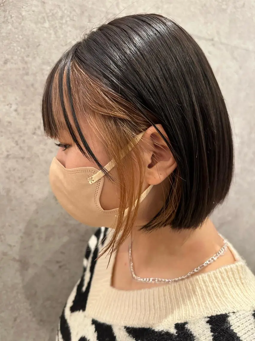 ショート カラー ブリーチ インナーカラー ヘアカラー 大人レイヤー×艶髪 小久保　春暁のヘアスタイル