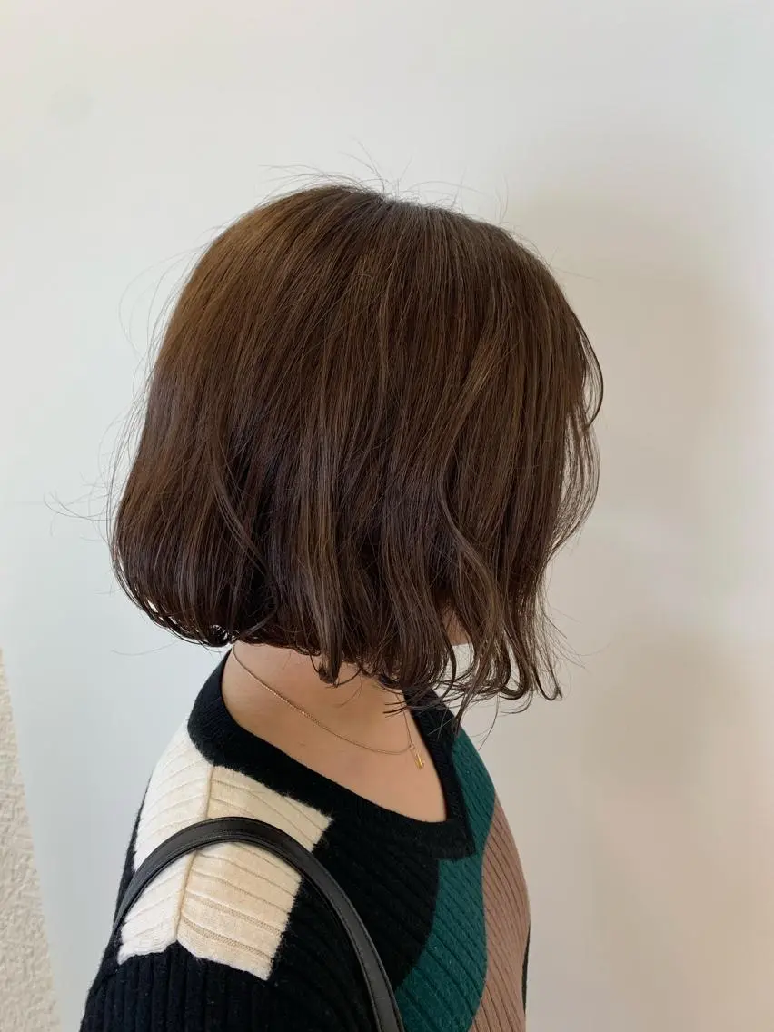 ショート カラー ベージュカラー カット ヘアカラー 顔まわりカット✄ ベージュカラー🧸のヘアスタイル