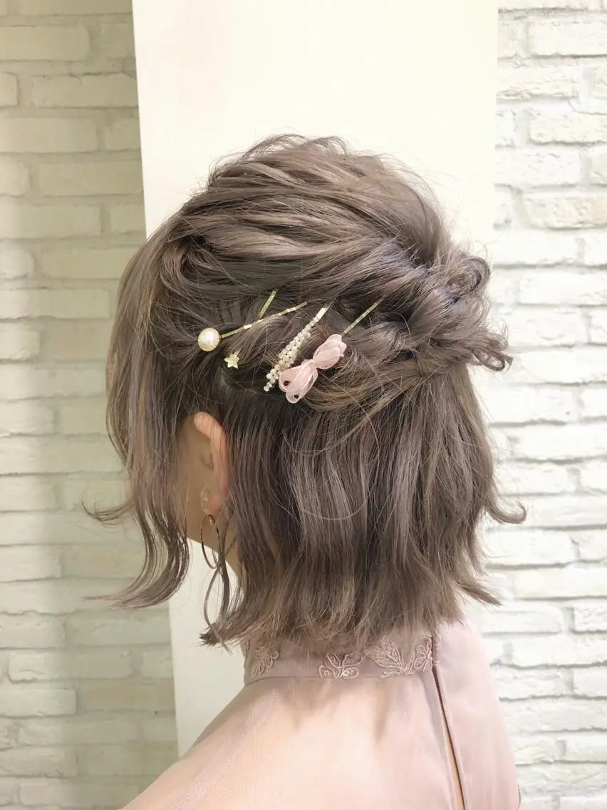 ミディアム カラー ヘアアレンジ ハーフアップ 大平 美沙のヘアスタイル