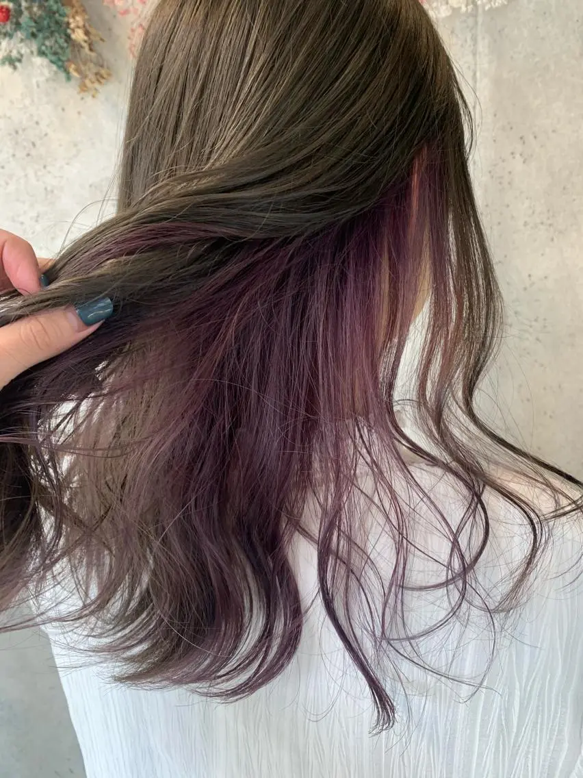 ロング カラー インナーカラー にった みずきのヘアスタイル