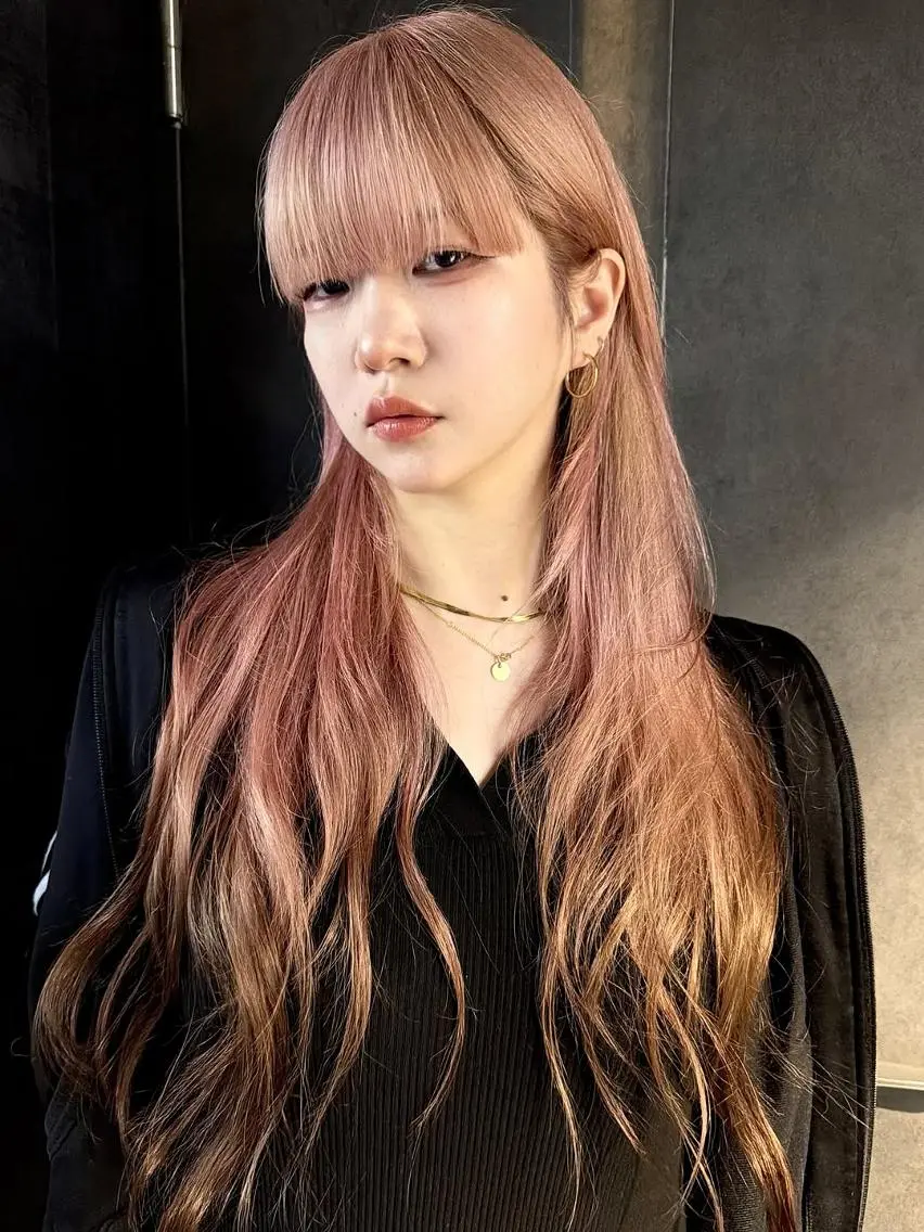 ミディアム カラー レイヤーカット ウルフカット カット ヘアカラー トリートメント ウルフレイヤー/ 中性ウルフ/タカハシのヘアスタイル