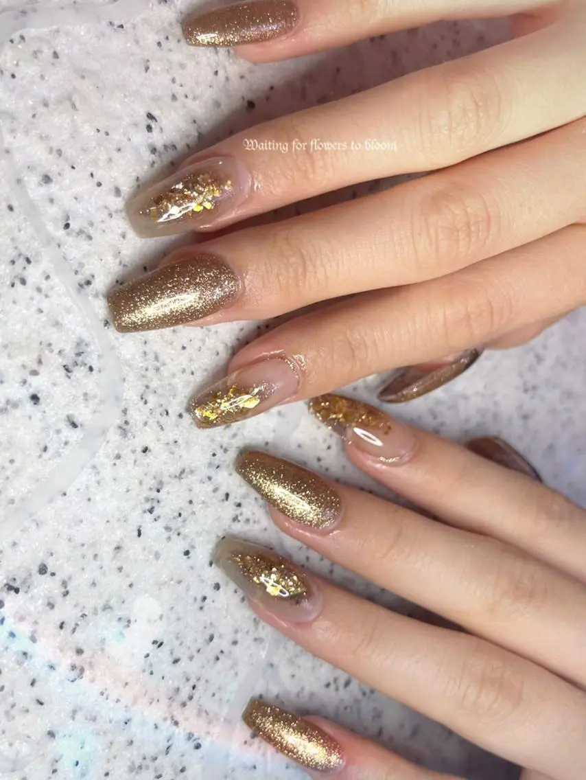 ネイル 長さ出し ネイルチップ Queen‘s なんのネイルデザイン