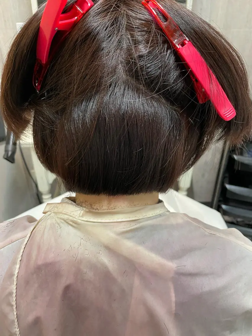 ショート カット ヘアカラー 縮毛矯正 トリートメント 断られる髪に答えを ♣️井上秀樹♠️のヘアスタイル