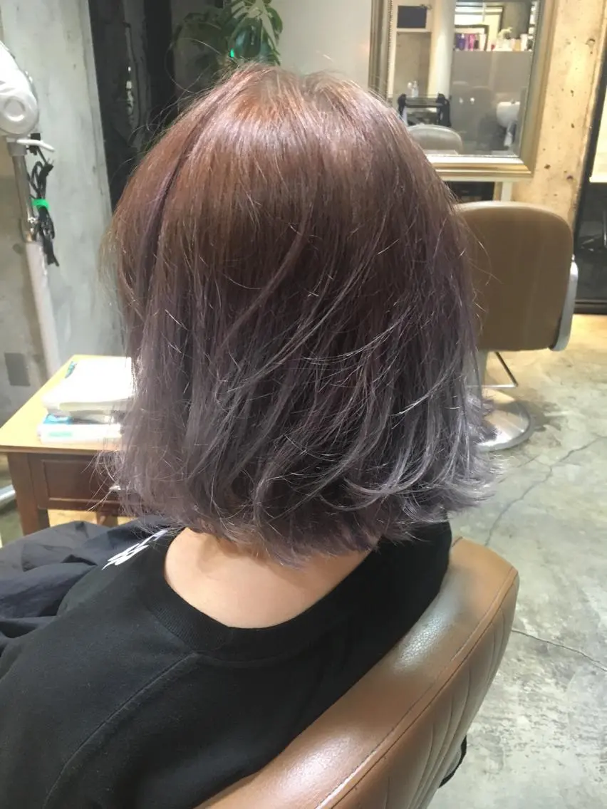 ミディアム カラー グラデーションカラー バイオレットカラー 北條 優輝のヘアスタイル