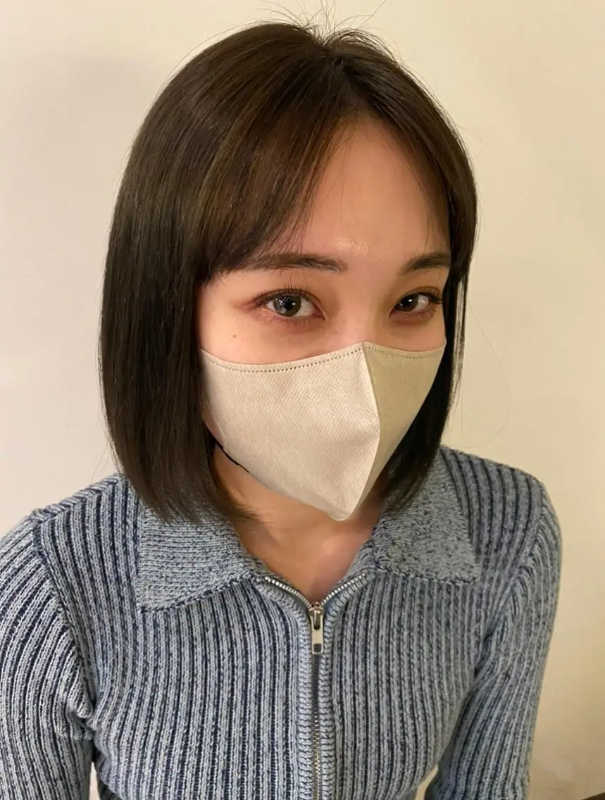 ショート カラー ヘアカラー ベージュカラー🐑 レイヤー🤎塚原優芽のヘアスタイル