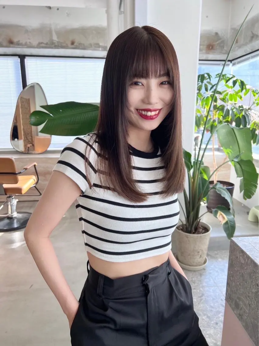 セミロング カラー デザインカット 顔周りカット カット ヘアカラー 是非可愛くさせて ください🩷sakiのヘアスタイル