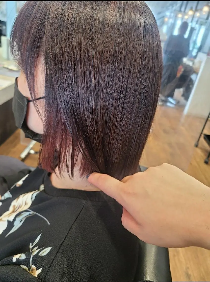 ミディアム カラー ミディアムパーマ インナーカラー ピンクカラー ヘアカラー 関口 友菜のヘアスタイル