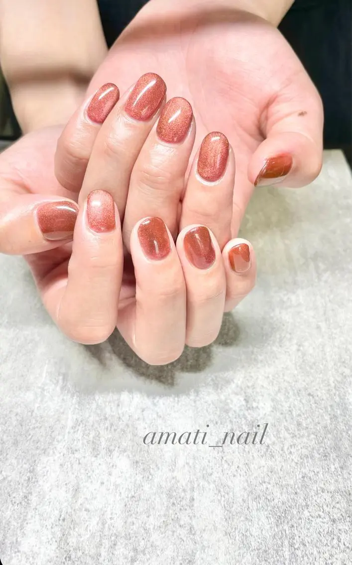 ネイル マグネットネイル ミラーネイル ニュアンスネイル ワンカラーネイル 春ネイル ハンドネイル amati_nail TAKAKOのネイルデザイン
