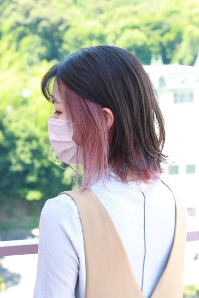 ミディアム カラー インナーカラー ピンクカラー ヘアカラー Viage （ビアージュ）のヘアスタイル