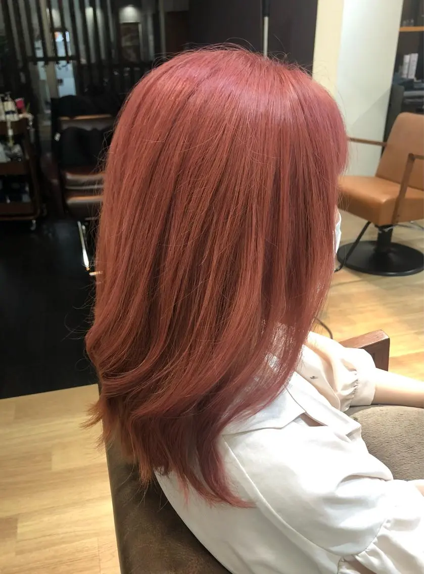 セミロング アトリエニューヨーク 三ノ輪店のヘアスタイル