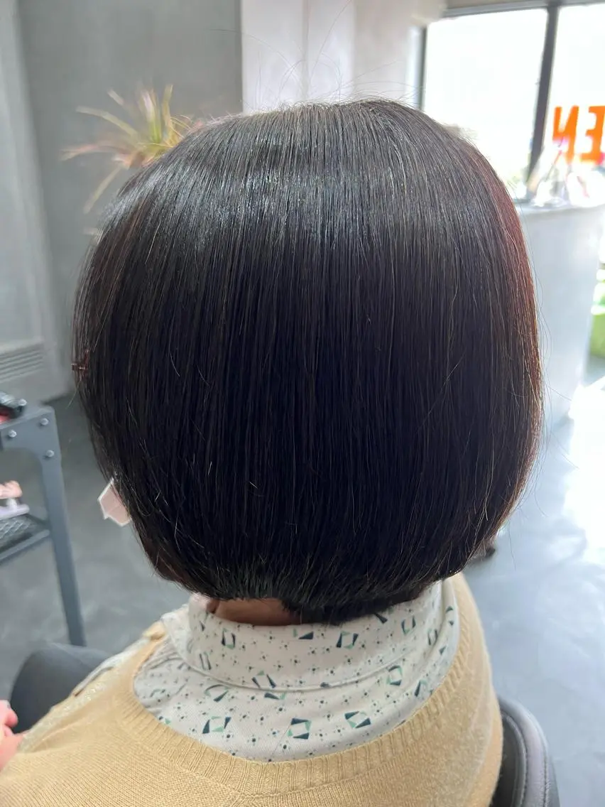 ショート カット 縮毛矯正 乾かすだけで艶髪酸性 ストレート髙橋悠耶のヘアスタイル