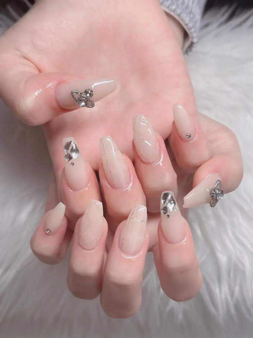 ネイル フレンチネイル ガーリー キラキラネイル ピンク 春ネイル ハンドネイル H.baby Nail Salonのネイルデザイン