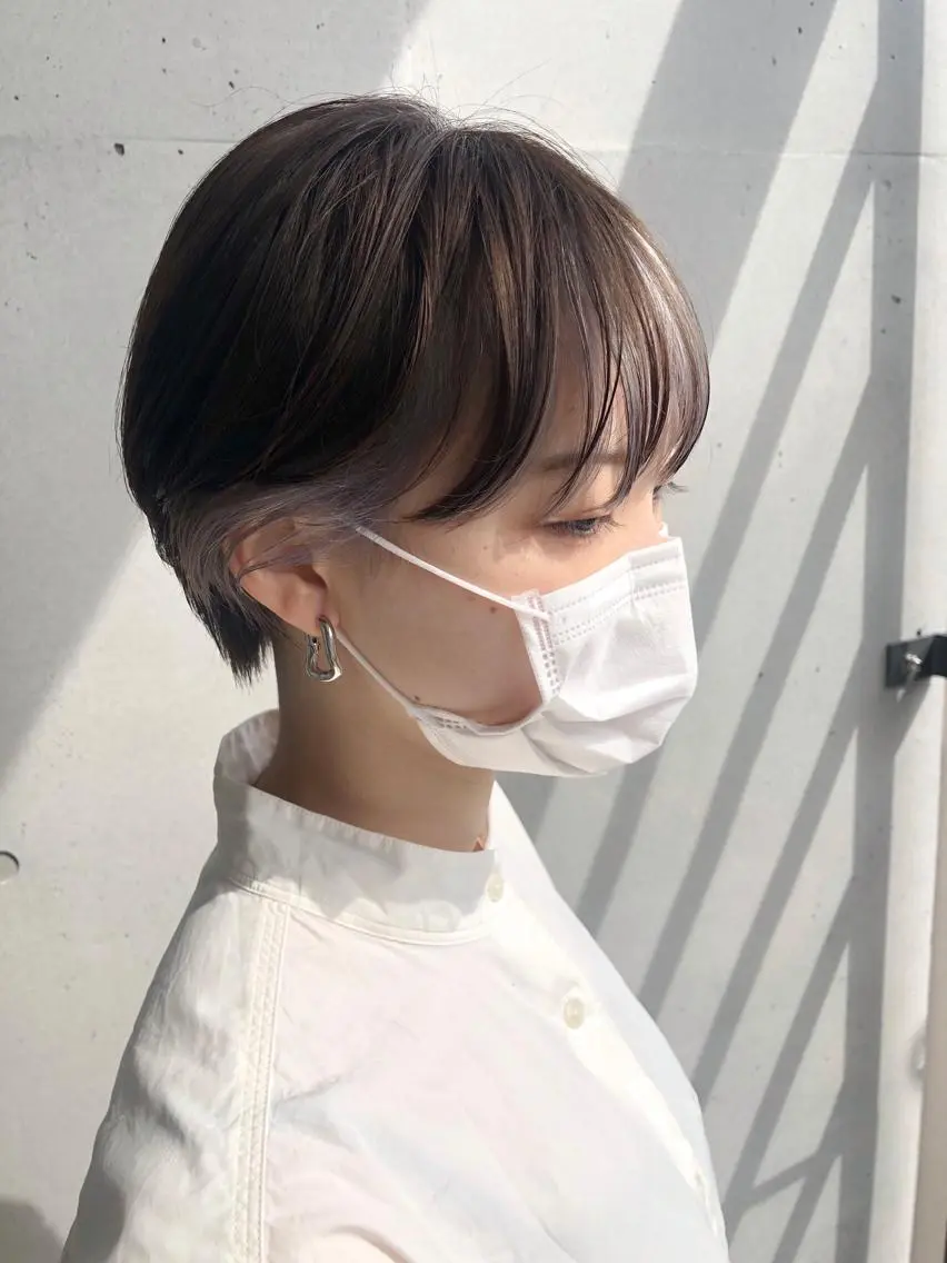 ショート カラー ブリーチ シルバー ホワイトシルバー カット ヘアカラー トリートメント ☕️ベージュカラー 内藤光哉☕️のヘアスタイル
