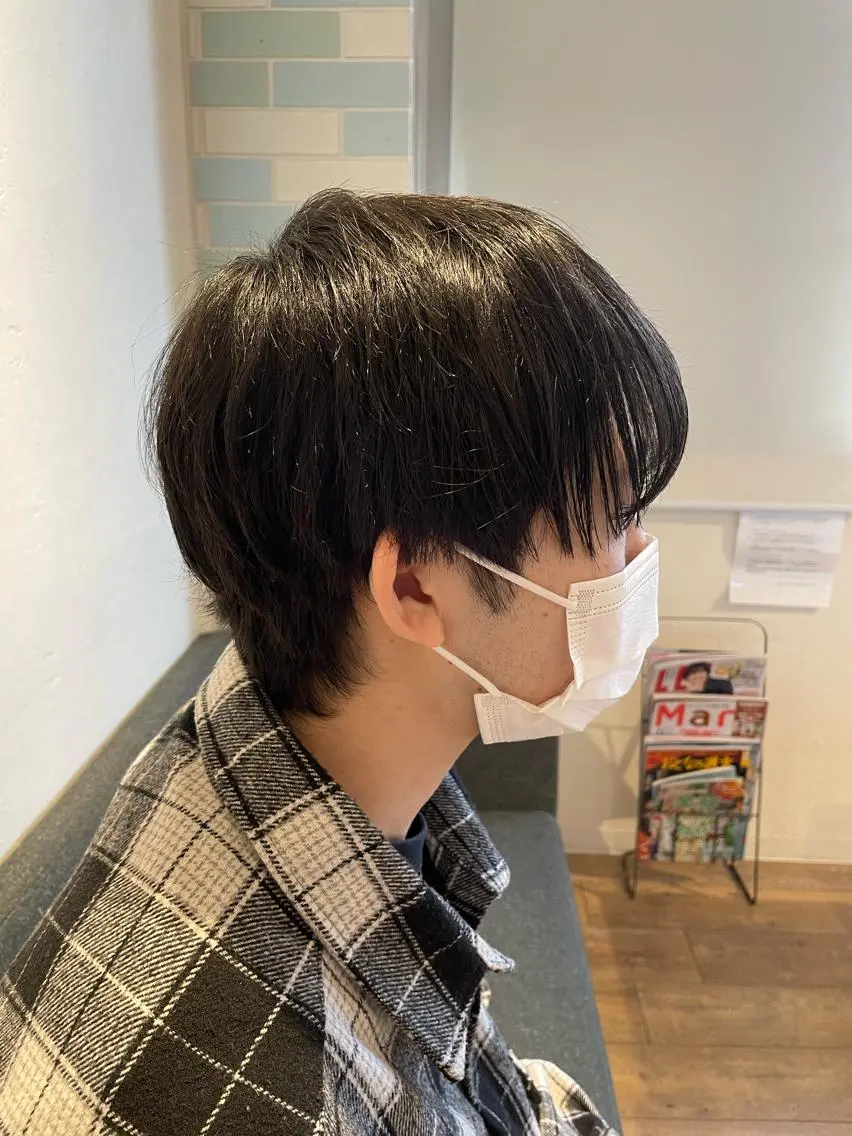 ミディアム ウルフカット 栗原 諒のヘアスタイル