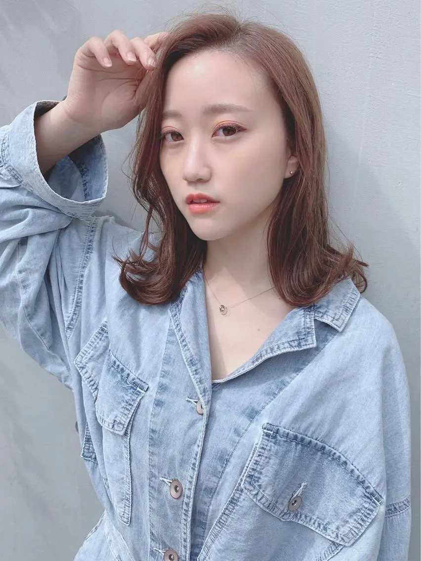 セミロング カラー パーマ ヘアアレンジ 【公式】amble luxe池袋東口🩷のヘアスタイル
