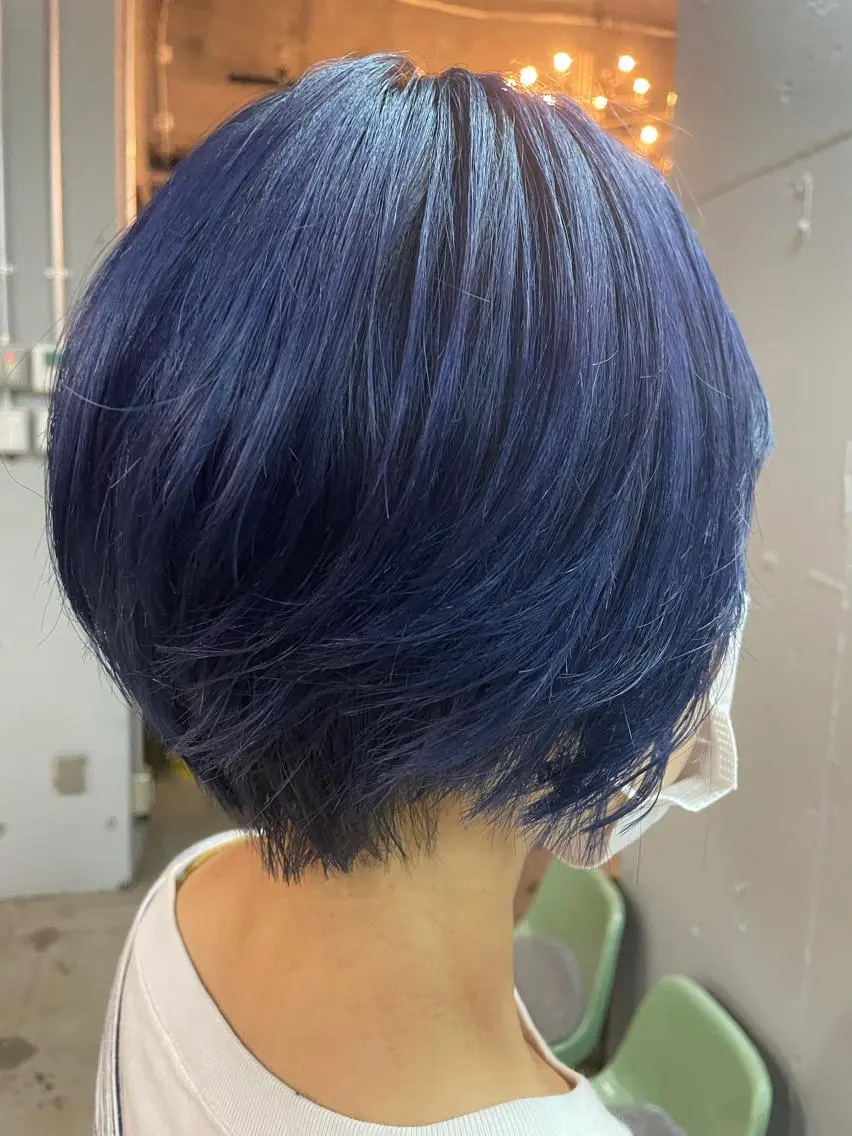 ショート カラー ハンサムショート ブルーカラー グラデーションカラー ショートヘア 🍀アレンジ簡単ヘア ☘️石田万里奈🍀のヘアスタイル