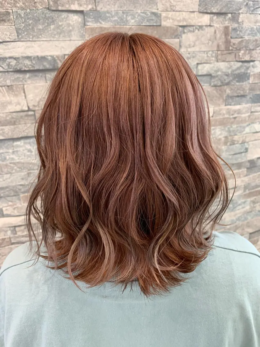 ミディアム タカハシ ヨシヒトのヘアスタイル