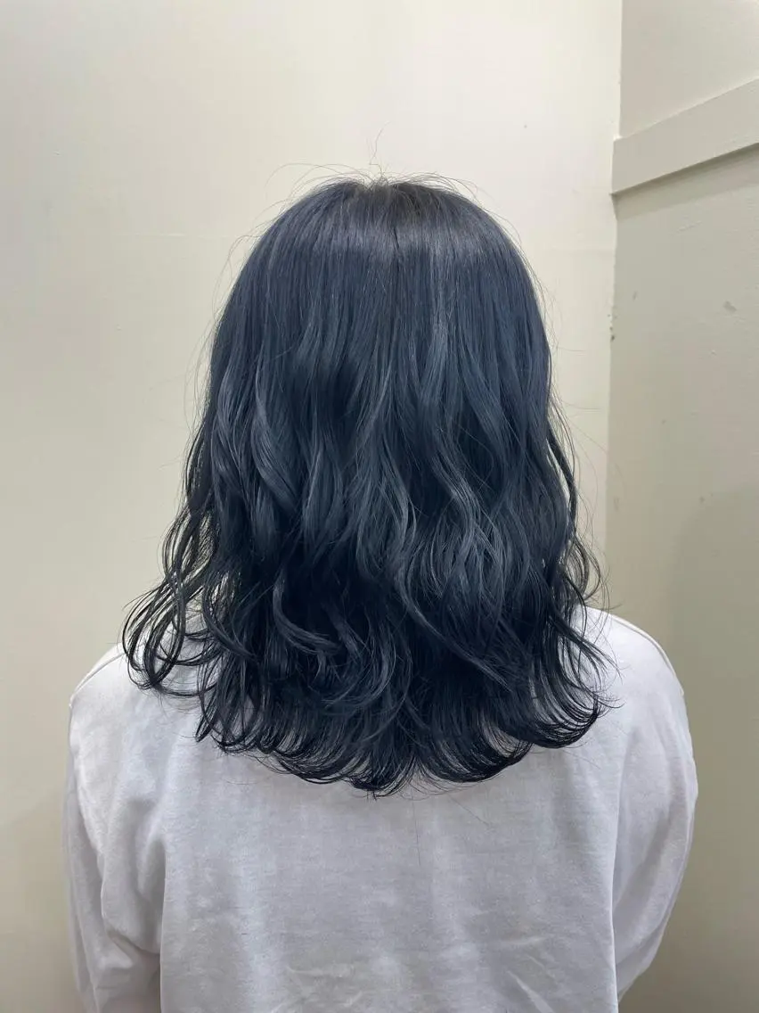 セミロング カラー シールエクステ セミロングパーマ バレイヤージュ ブリーチ ケアブリーチ カット ヘアカラー WEST OLAND加藤圭介のヘアスタイル