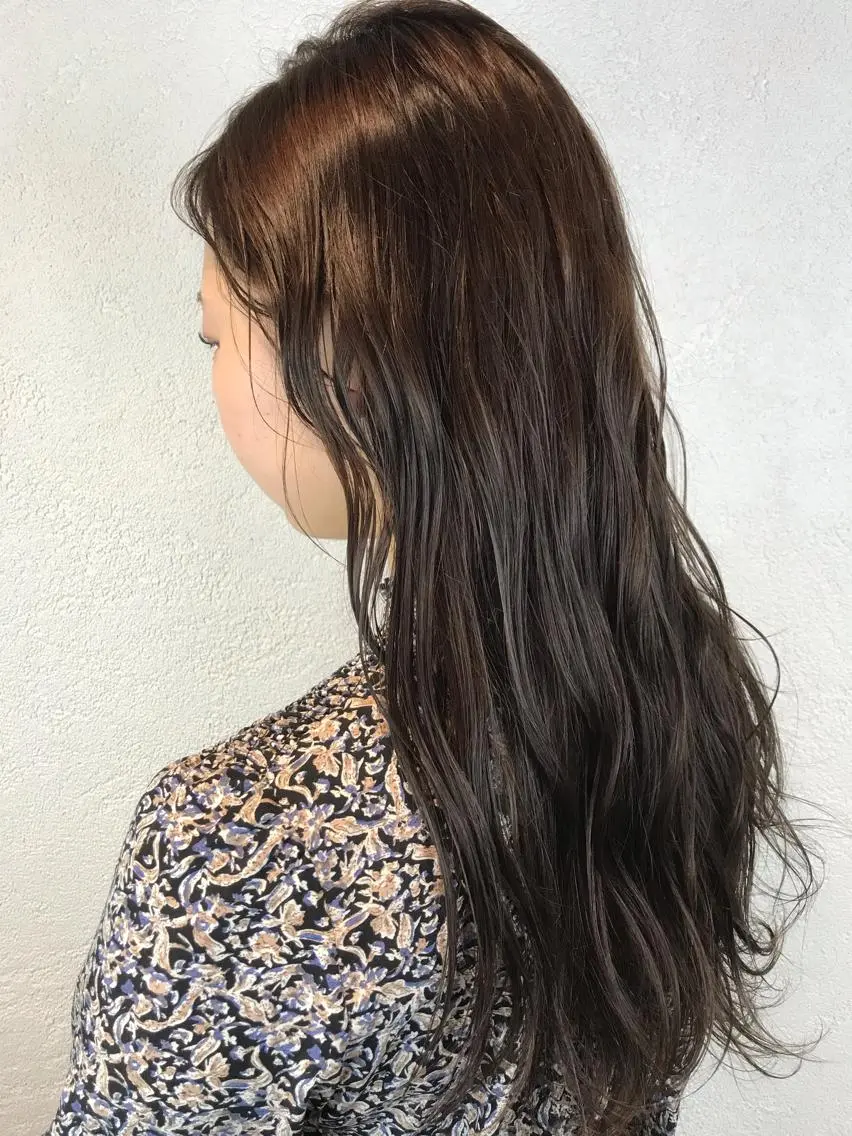 ロング カラー 黒髪 グレージュ 卒業式のヘアスタイル ロング カット ヘアカラー トリートメント デザインカラー🌈 高木リョウのヘアスタイル