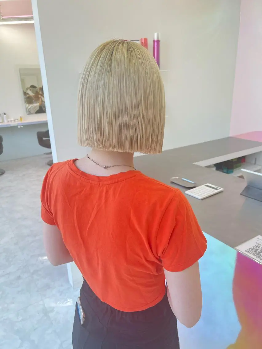 ショート カラー パーマ ヘアアレンジ メンズ キッズ ネイル マツエク・マツパ アイブロウ KANAMI 🌏のヘアスタイル