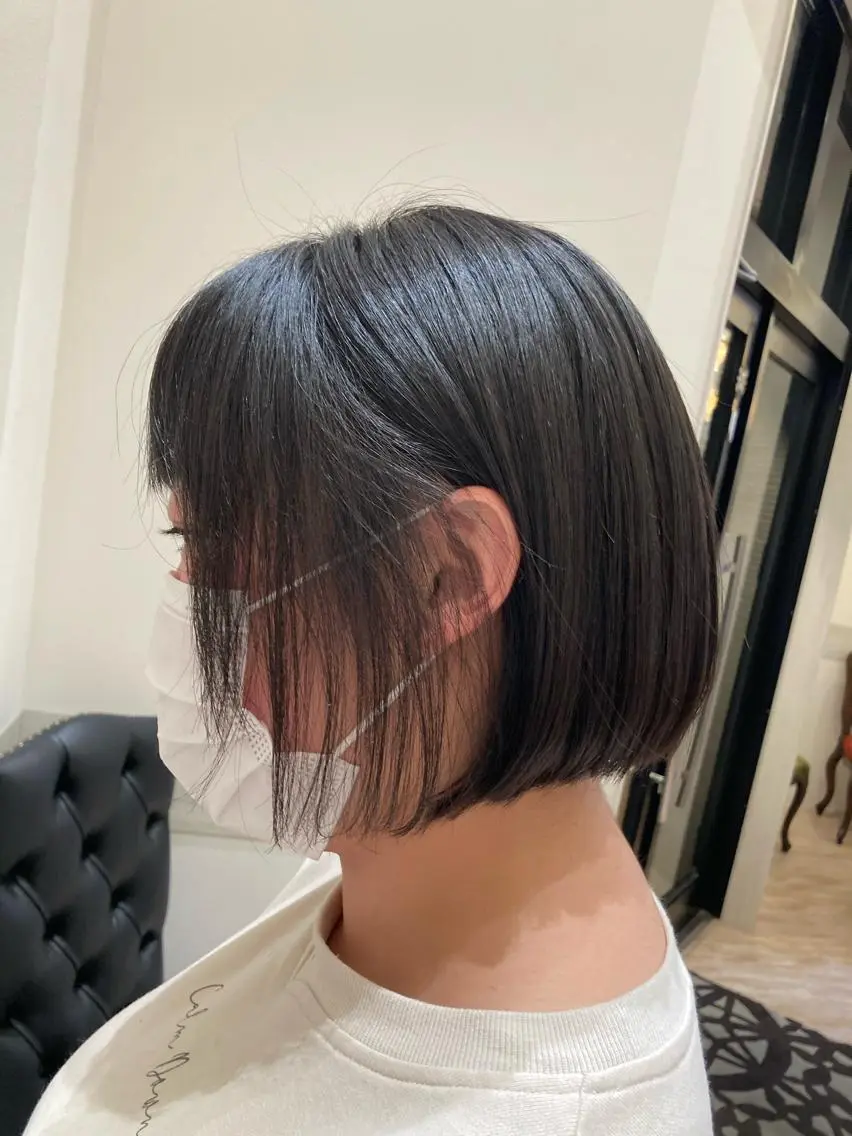 ショート ボブ 佐藤 睦月のヘアスタイル