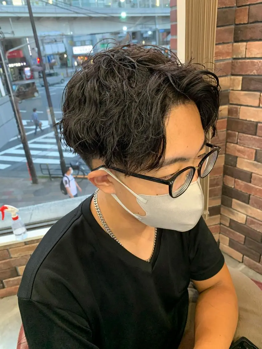 ショート パーマ メンズ カット パーマ メンズ支持率No.1 店長 石川和馬のヘアスタイル