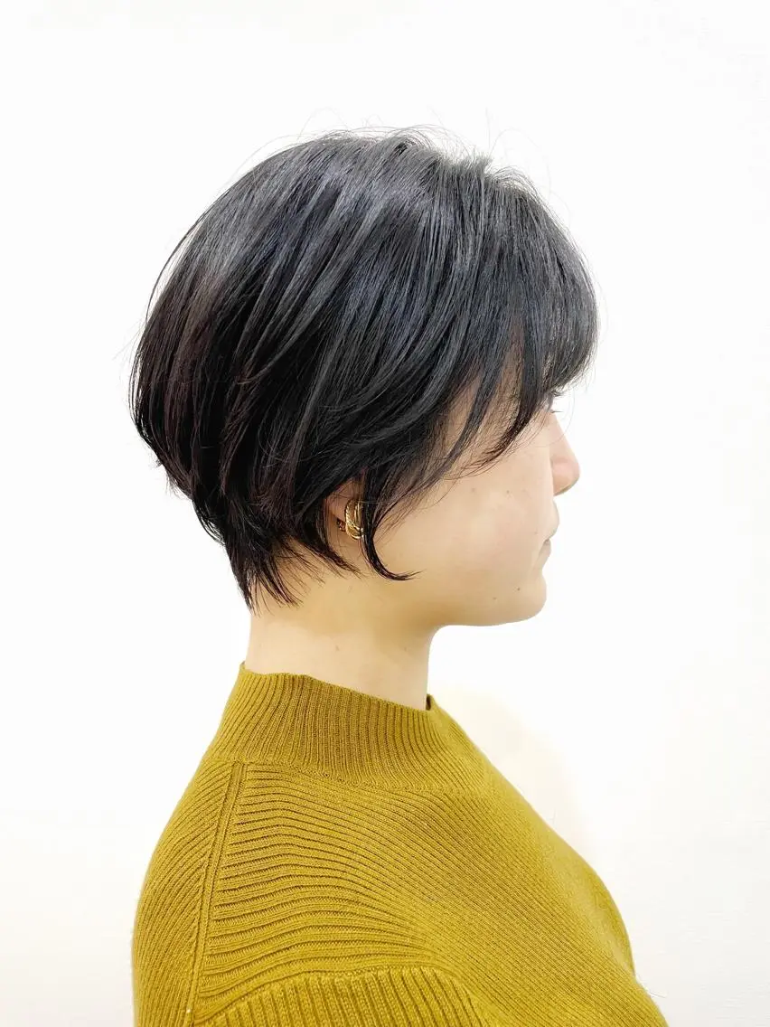 ショート カラー ショートレイヤー 丸みショート グラデーションカラー くびれヘア くせ毛 👑銀座ショート/ 絶壁補正/金子涼👑のヘアスタイル
