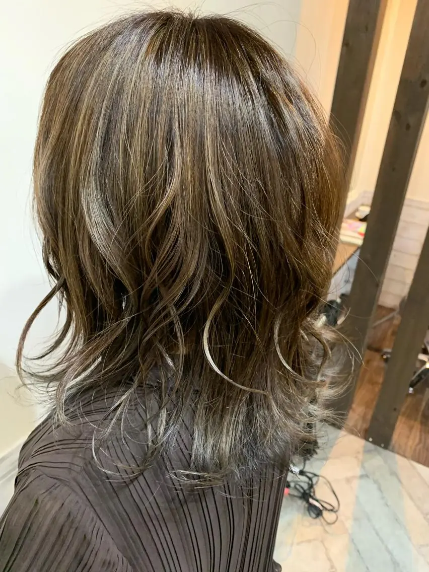 ミディアム カラー 櫛部洸貴/ 頭皮改善、髪質改善のヘアスタイル