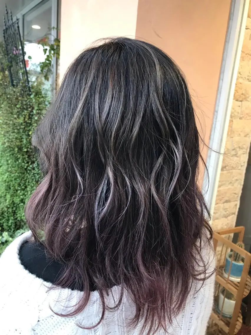 セミロング ハイライト 下條 真のヘアスタイル