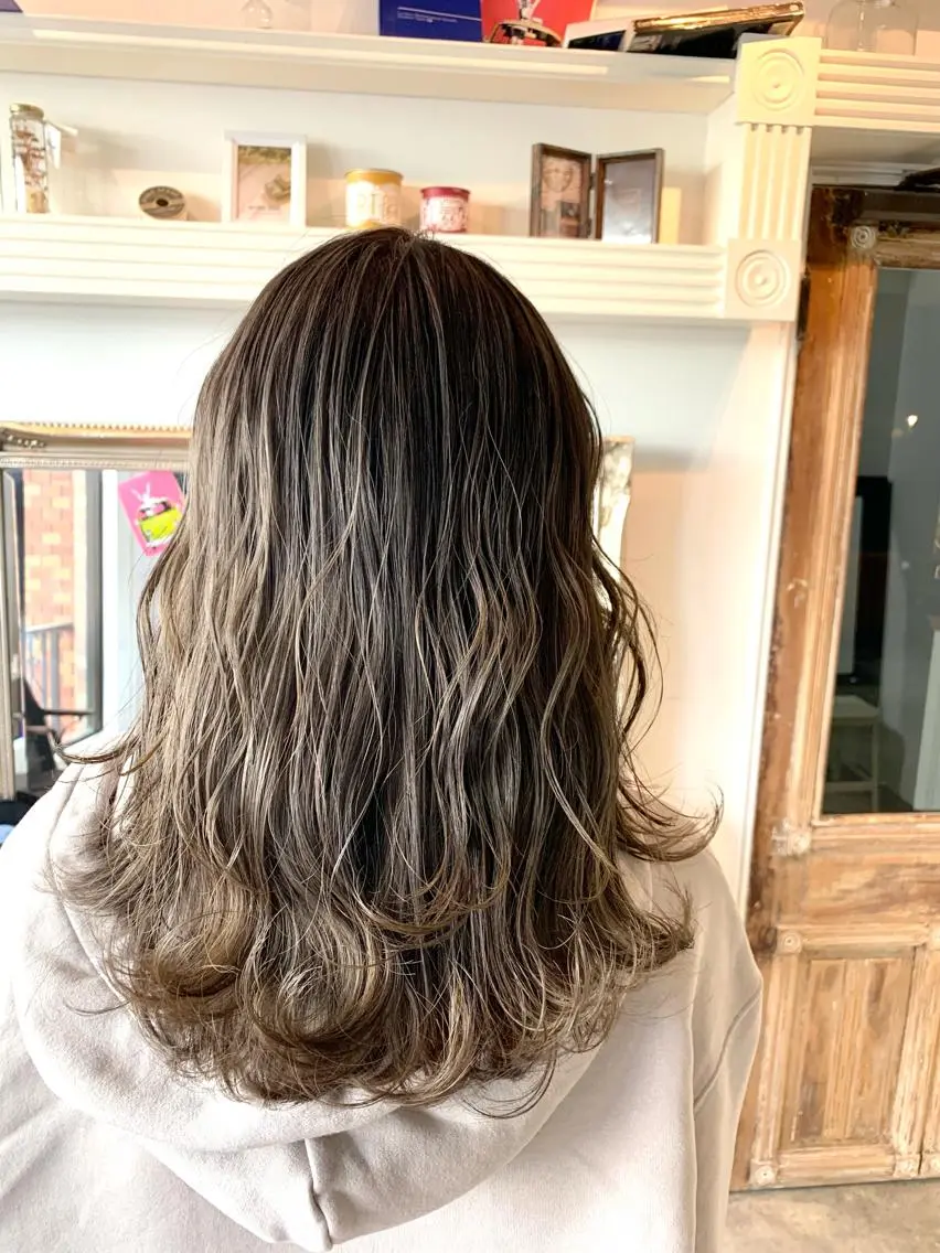 セミロング ヘアカラー トリートメント ヘッドスパ ヘアセット 大宮/山口 竣也のヘアスタイル