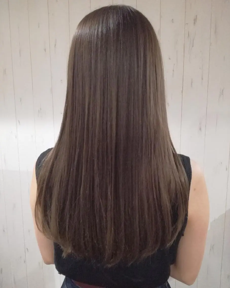 ロング カラー ベージュカラー 西川 敏夫のヘアスタイル