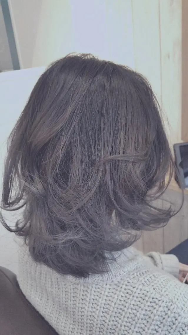 ミディアム アッシュ 長田 広樹のヘアスタイル