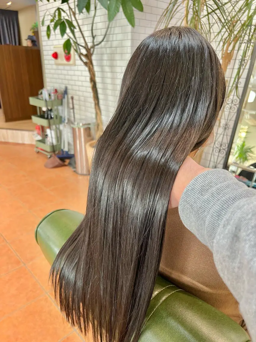 ロング カラー カット ヘアカラー トリートメント 石井 佑樹のヘアスタイル