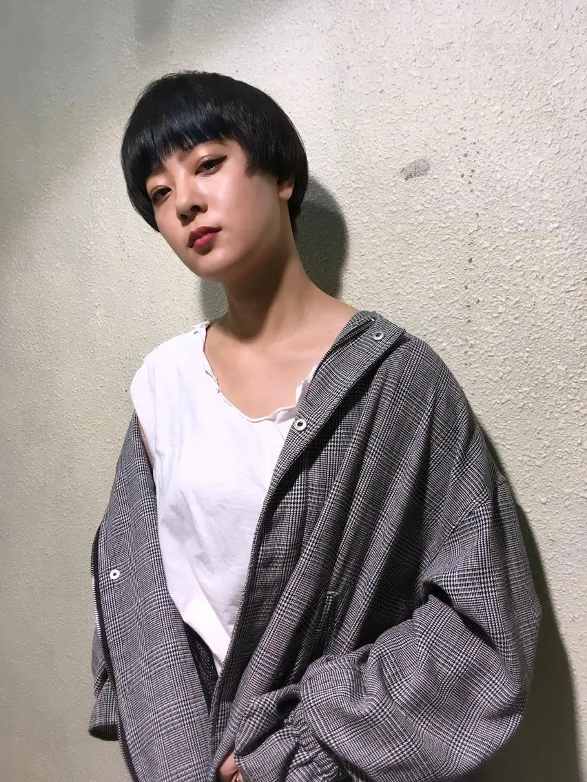 ショート ショートヘア カット ヘアカラー ヨナイ チヒロのヘアスタイル