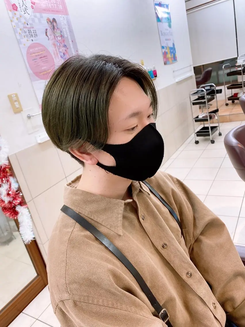 ショート カラー メンズ センターパート ベリショディレクター 小野 健太郎のヘアスタイル