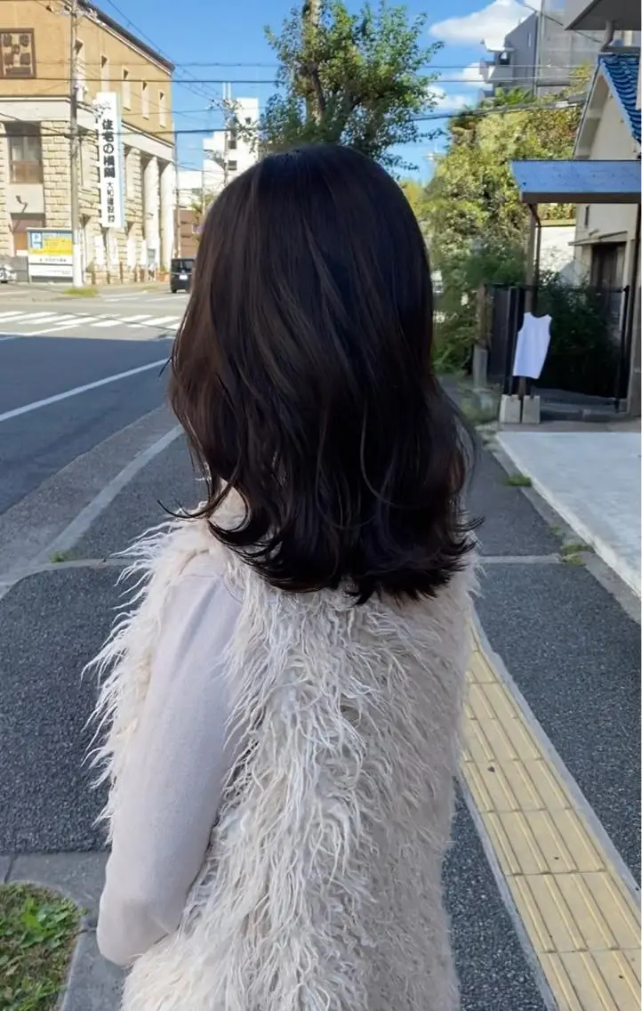 ミディアム 西元 亜由美のヘアスタイル