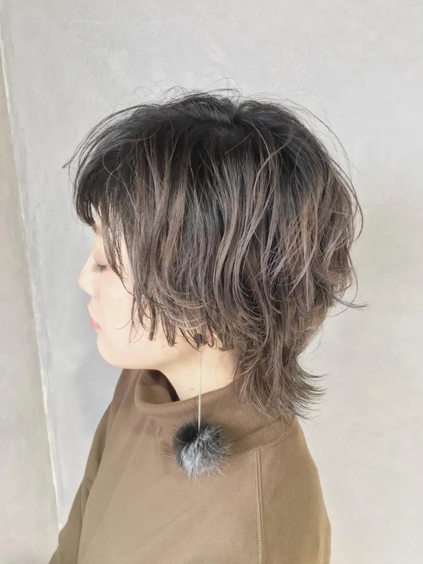 ショート カラー グラデーションカラー 岡邉 隆太のヘアスタイル