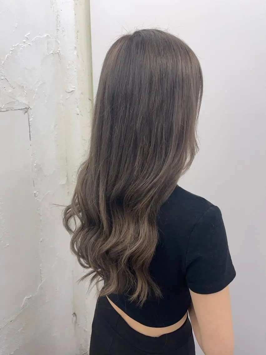 ロング カラー カット ヘアカラー トリートメント エクステ ハナ💎中韓/艶髪 ハイトーン/エクステのマツエク・マツパデザイン