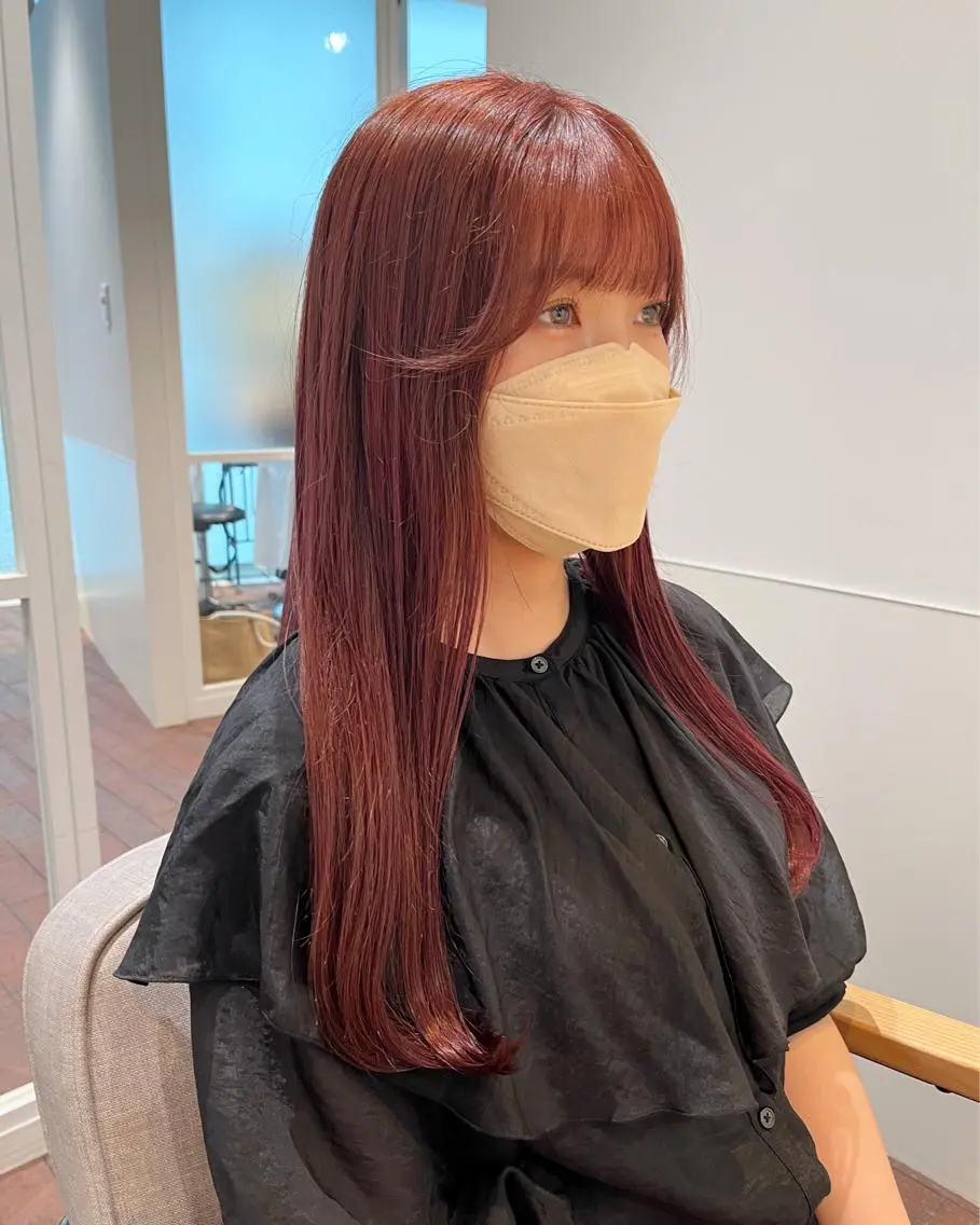 ロング カラー 片岡 由依のヘアスタイル