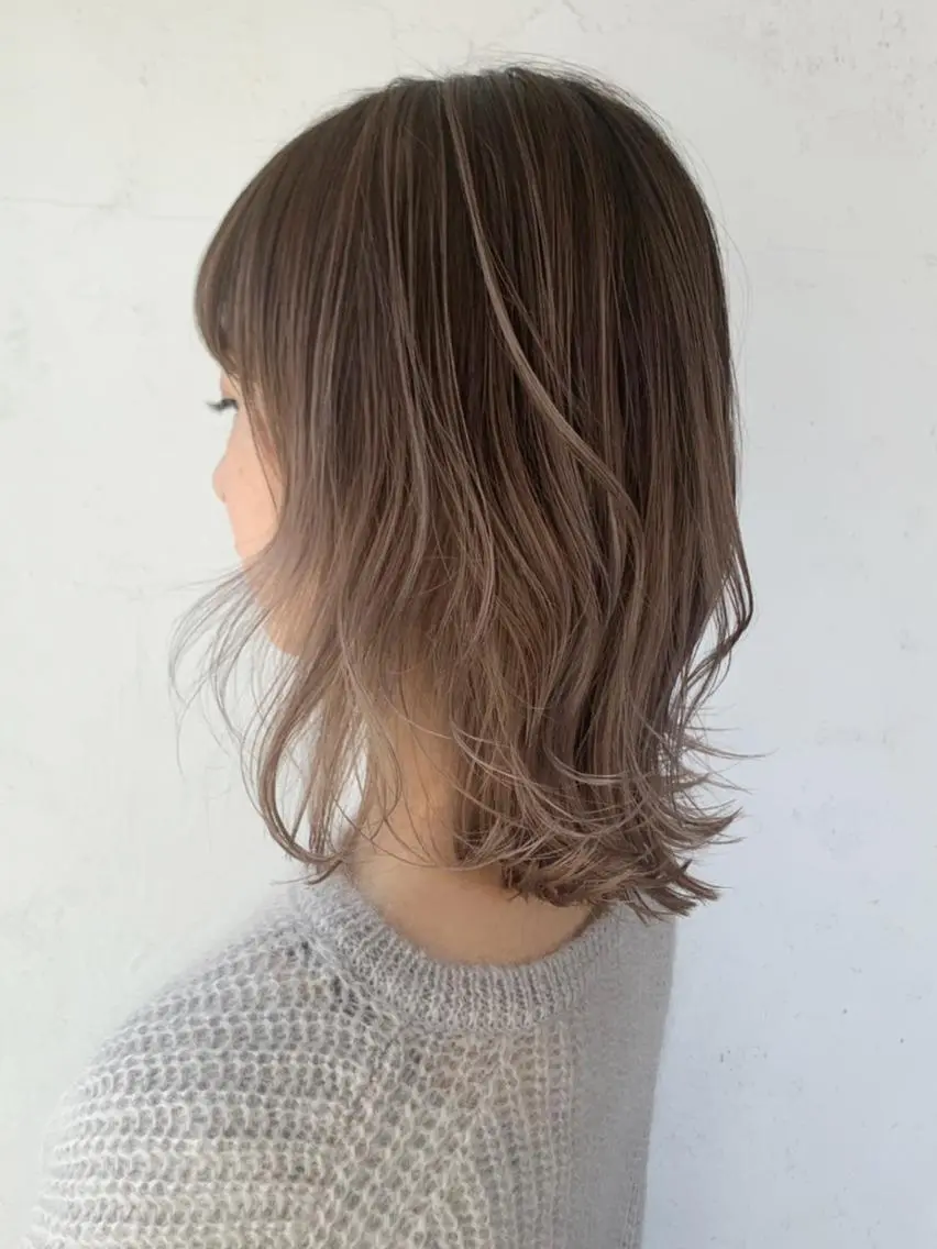 ミディアム カラー パーマ ヘアアレンジ バレイヤージュ レイヤーカット ITbyALBUM 中野店のヘアスタイル