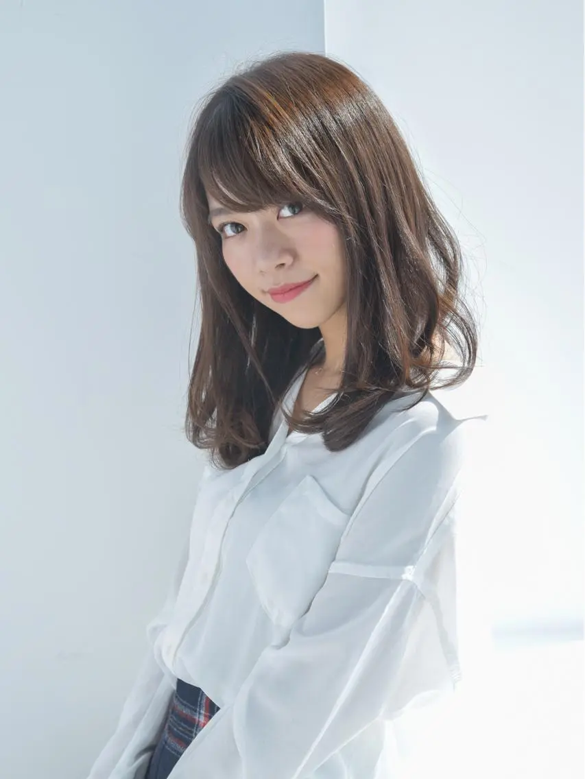 ミディアム カラー 野々山 直貴のヘアスタイル