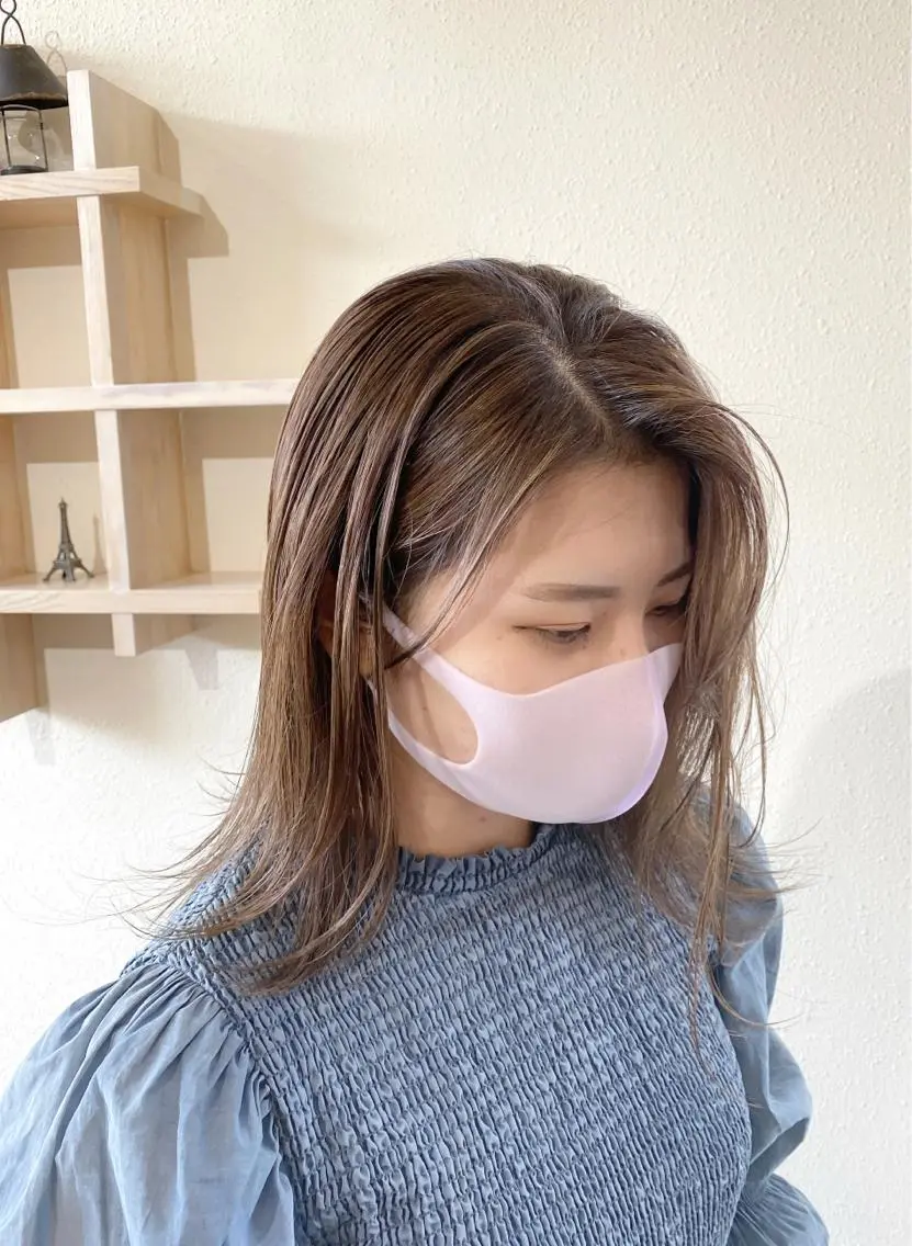 ミディアム カラー 中川 茜里のヘアスタイル