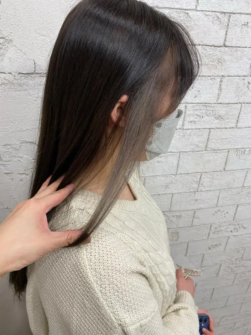 ロング カラー ミストバング フェイスフレーミング グレージュ グレージュ達人/赤み 消し/ブリーチ/岩崎のヘアスタイル