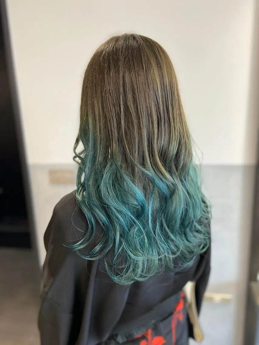 ミディアム カラー ブリーチ ケアブリーチ グラデーションカラー ヘアカラー トリートメント Arumeria ❄️富澤翼❄️のヘアスタイル