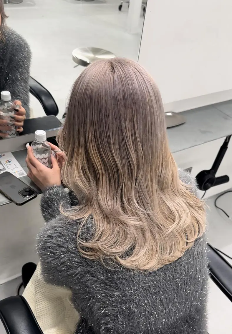 ミディアム ヘアカラー トリートメント ミルクティーベージュ 新潟万代/MANA♡のヘアスタイル