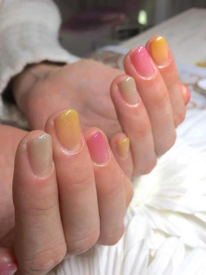 ネイル グラデーション Nailsalon E's cafeのネイルデザイン