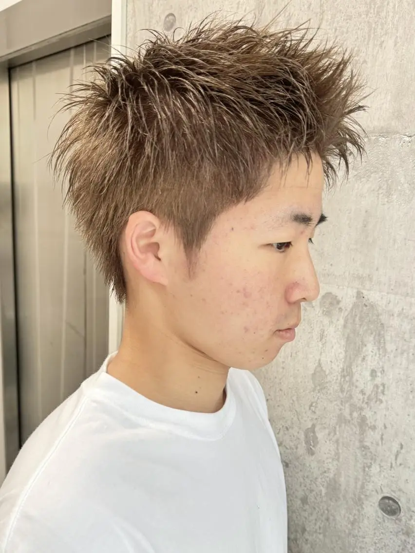 カラー メンズ メンズハイライト メンズインナーカラー ダブルカラー グラデーションカラー ハイライトカラー BUCKS【天王寺】 バックス【駅30秒】のヘアスタイル