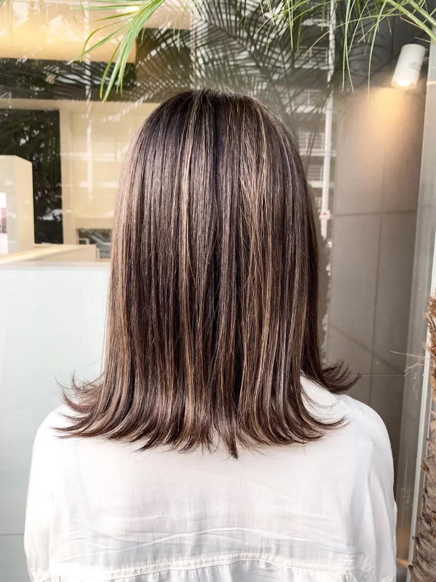ミディアム ハイライト レイヤー×縮毛矯正 深見 拓のヘアスタイル